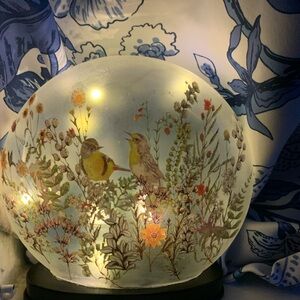 Floral Bird Glass Lamp